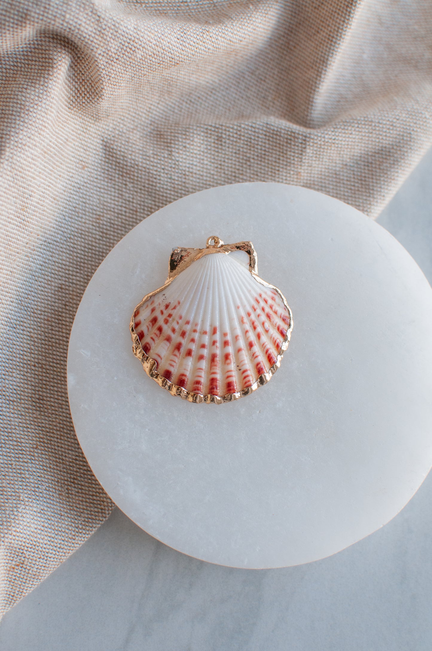 Statement Shell Charm
