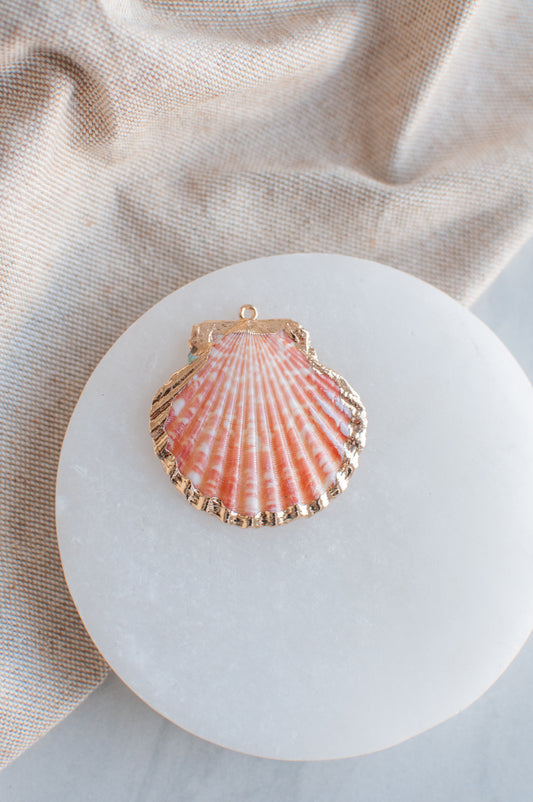 Statement Shell Charm