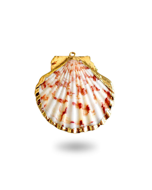 Statement Shell Charm