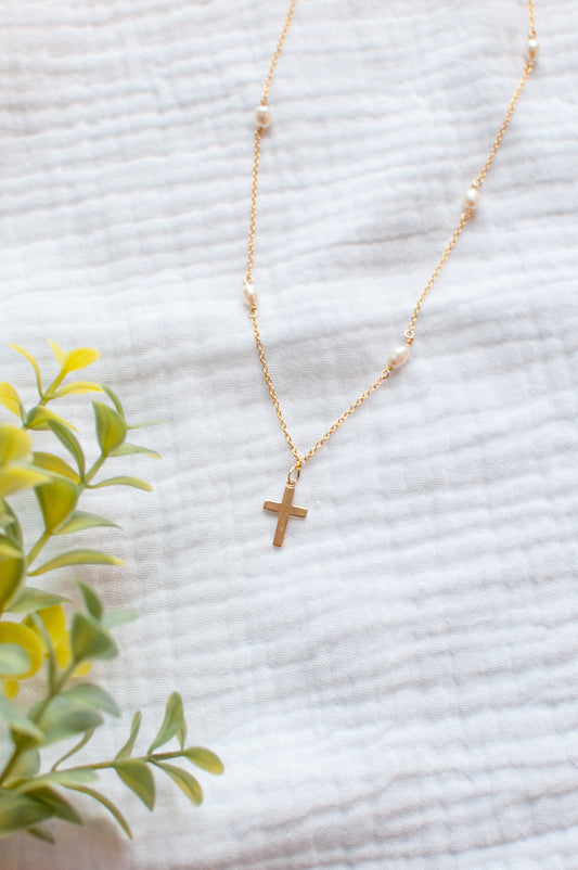 Cross Pearl Pendant Necklace