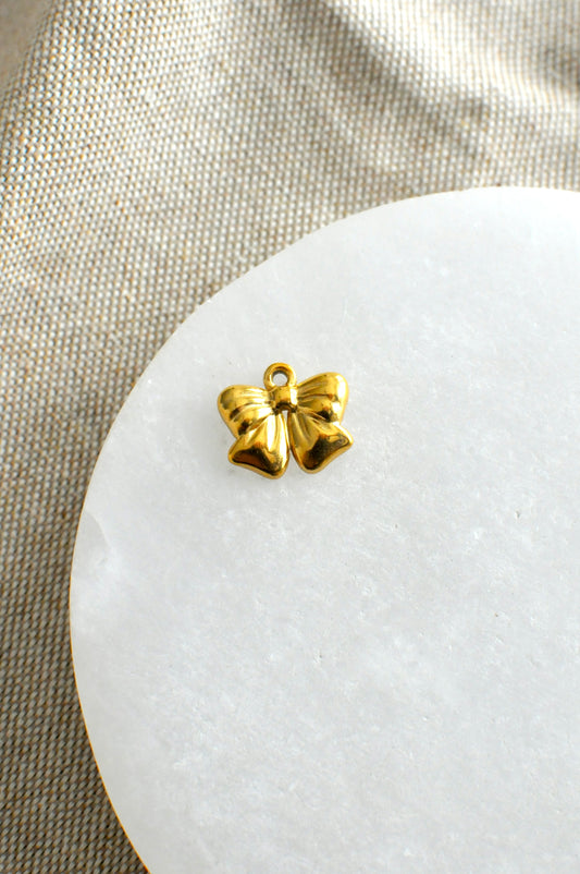 Thick Bow Charm