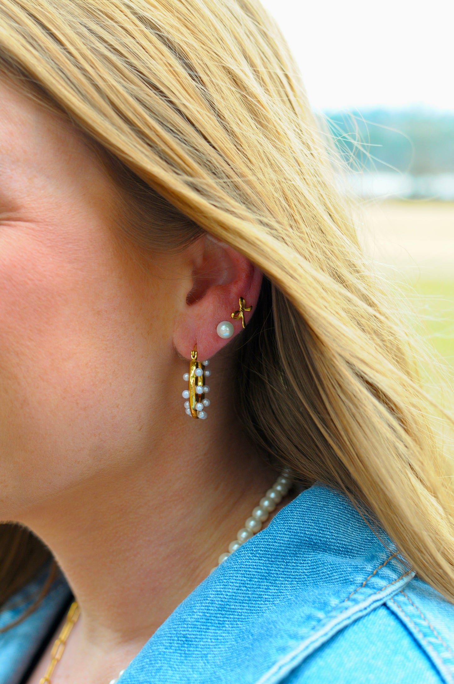Lexi Pearl Statement Hoops