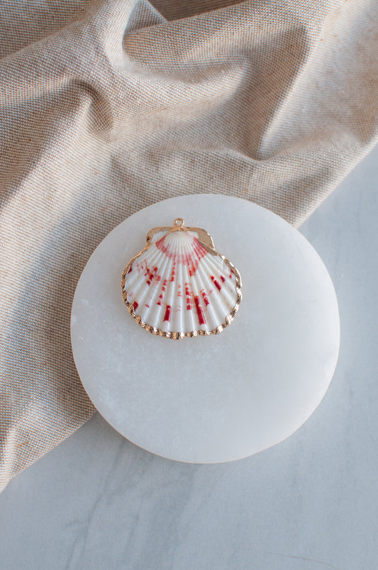 Statement Shell Charm