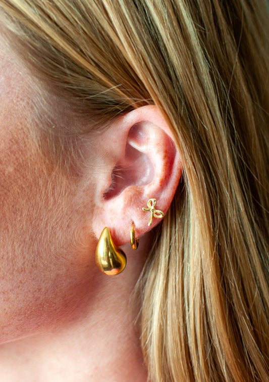 Dainty Teardrop Earrings