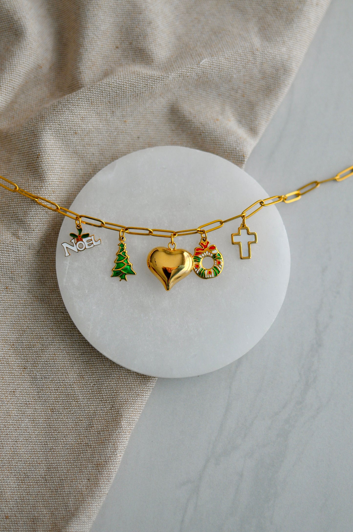 The Most Wonderful Necklace of The Year