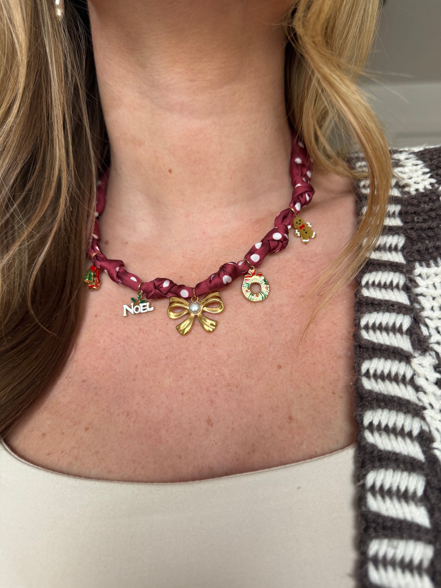 Christmas Scarf Necklace
